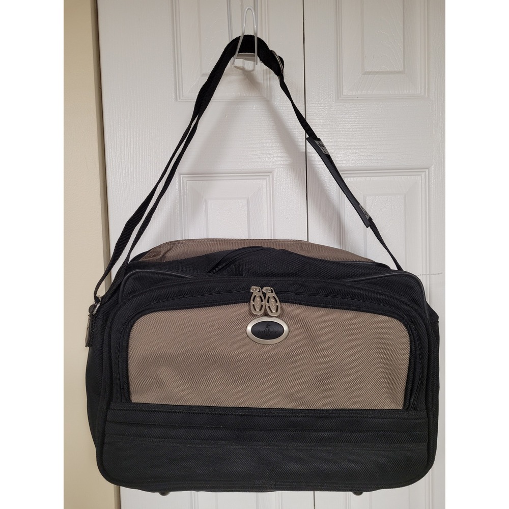 Atlantic Luggage Carry On Land/Sea Travel Bag Black/Tan Nylon Shoulder Bag
